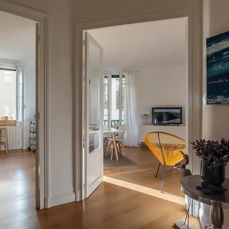 Edouard Apartmán *